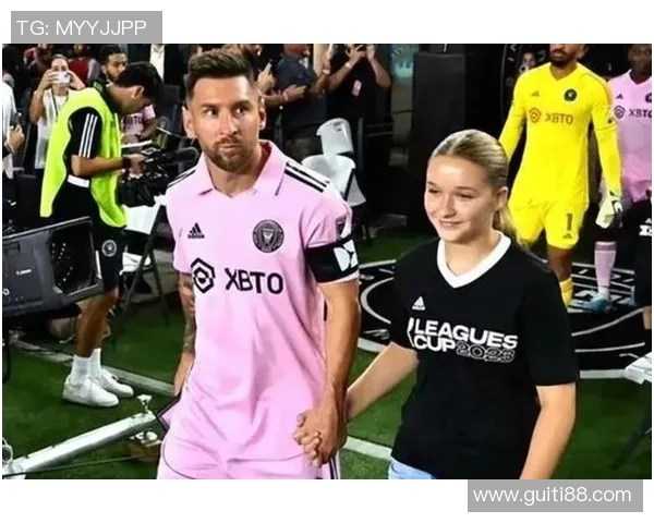 小7究竟是哪个足球明星背后的故事与成就揭秘