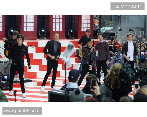 足球明星穿上NBA球衣的精彩瞬间与跨界魅力探讨